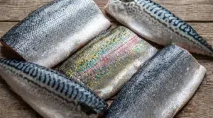Fresh fish skin and scales used as raw material for marine collagen peptides